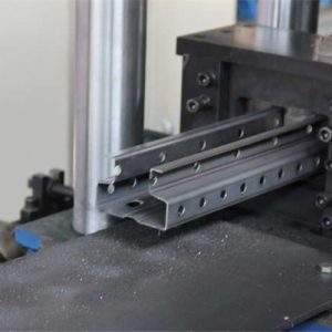 Shelving rack roll forming machine