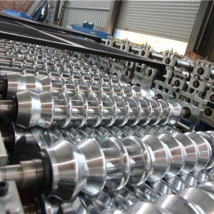 Corrugated roofing sheet roll forming machine